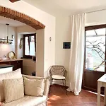 Tatil Evi Casa Mojn Lerici
