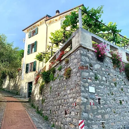 Casa Mojn Lerici