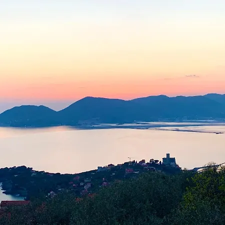 Casa Mojn Hébergement de vacances Lerici